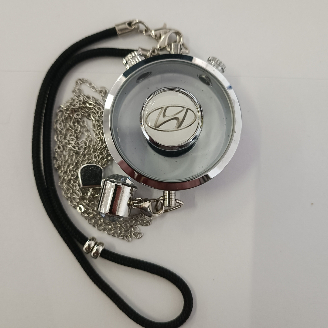 Odorizant Auto Pendant Personalizat Reîncărcabil | Design Premium Logo